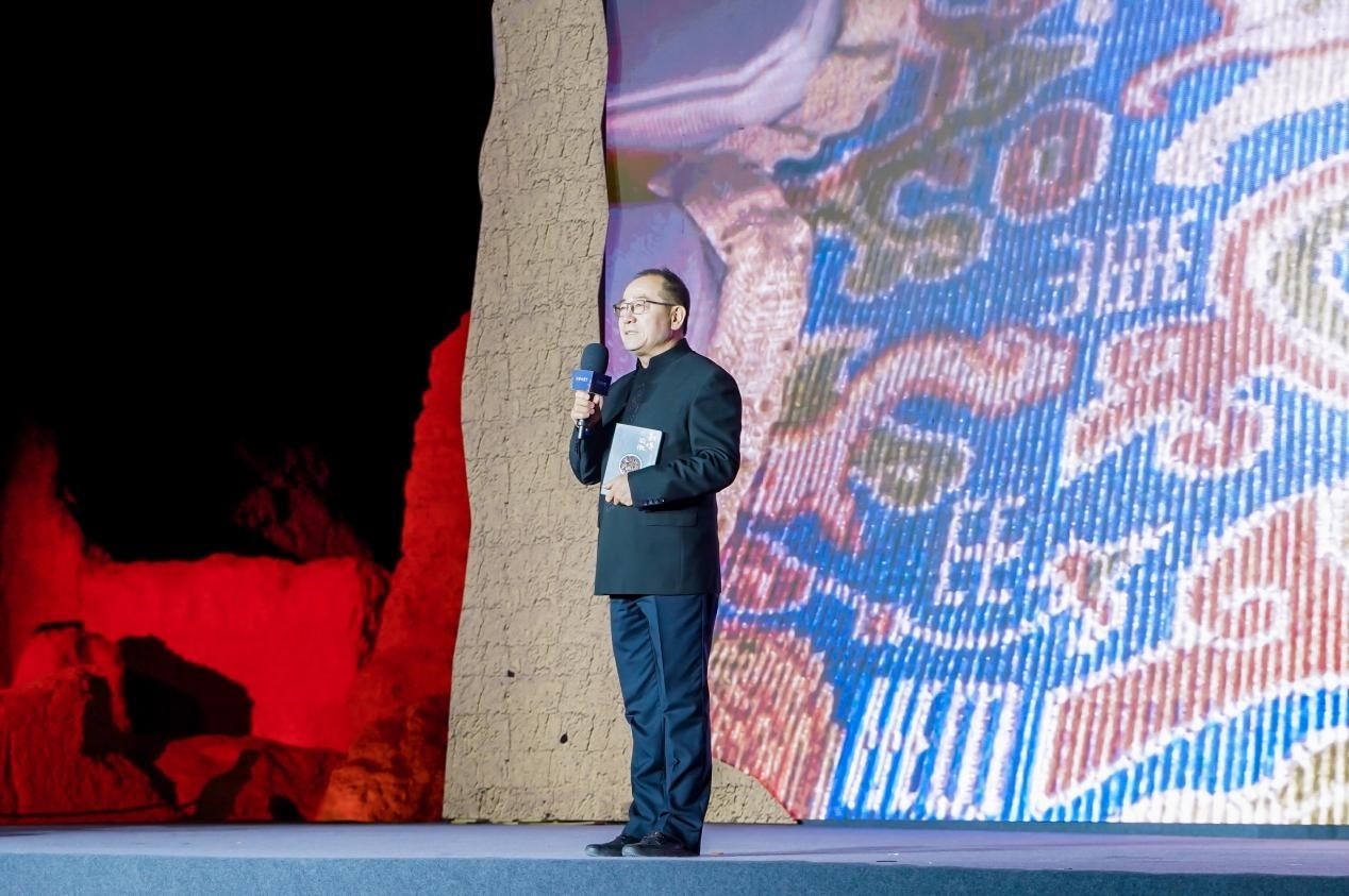 于志勇在“何以中國·五星出東方”網(wǎng)絡主題宣傳活動現(xiàn)場演講。人民視頻供圖