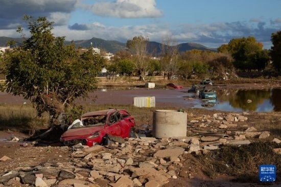 這是11月2日在西班牙烏鐵爾拍攝的受災(zāi)區(qū)域。新華社記者 孟鼎博 攝