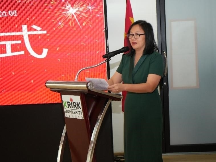 泰國華文教師公會主席羅鐵英致辭。主辦方供圖