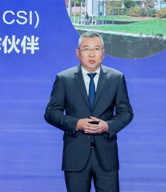 12月6日，法國(guó)達(dá)索系統(tǒng)公司全球執(zhí)行副總裁許善淞在深圳全球招商大會(huì)上。新華社發(fā)