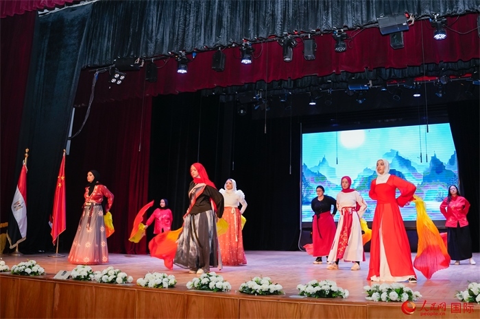 新春慶典活動現(xiàn)場。人民網(wǎng) 塔里克·易卜拉欣攝