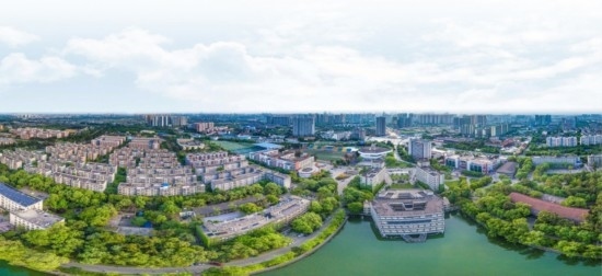 成都理工大學(xué)全景航拍圖。成都理工大學(xué)供圖