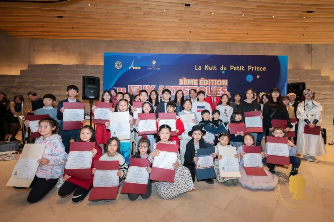 第三屆國際藝術(shù)聯(lián)創(chuàng)聯(lián)展盛大開幕。法中交流促進會供圖