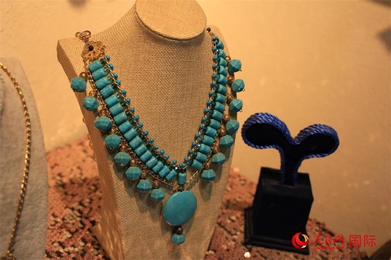 蘇美爾時(shí)期的流行項(xiàng)鏈。 人民網(wǎng)伊納斯·易卜拉欣攝