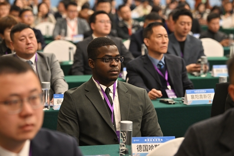 外企代表參加“進博會走進湖北”活動主題推介會。人民網(wǎng)記者 翁奇羽攝