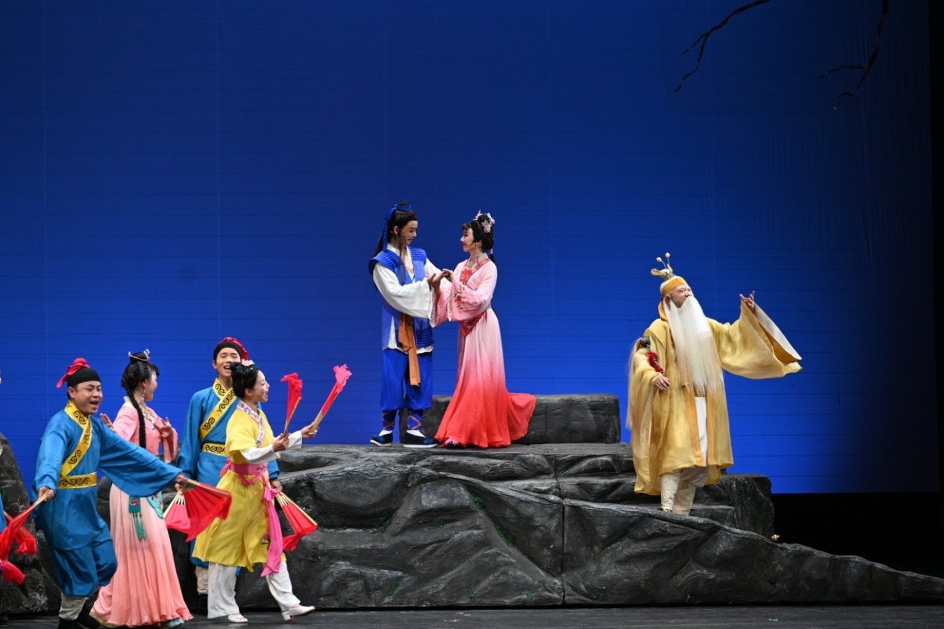 《七妹與蛇郎》演出劇照。國家大劇院供圖