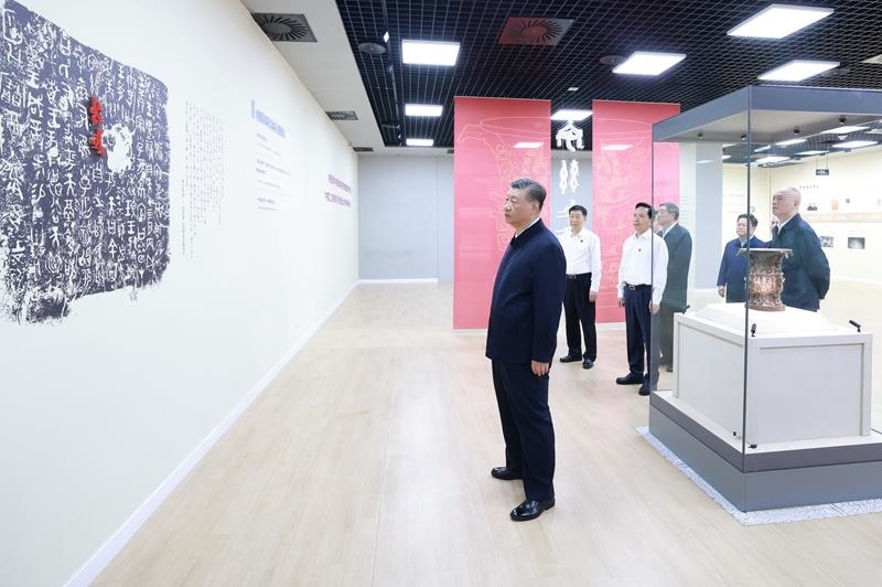 △2024年9月10日，習近平總書記來到陜西寶雞市參觀寶雞青銅器博物院。