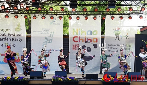 舞蹈《迎客歌》。人民網(wǎng)記者 殷淼